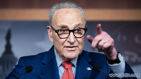 2026 年 5 月 21 日，好意思国纽约州民主党籍商榷院少数党首长查尔斯・舒默在国会大厦召开新闻发布会，谈及商榷院共和党推迟预算长入法案投票事宜。