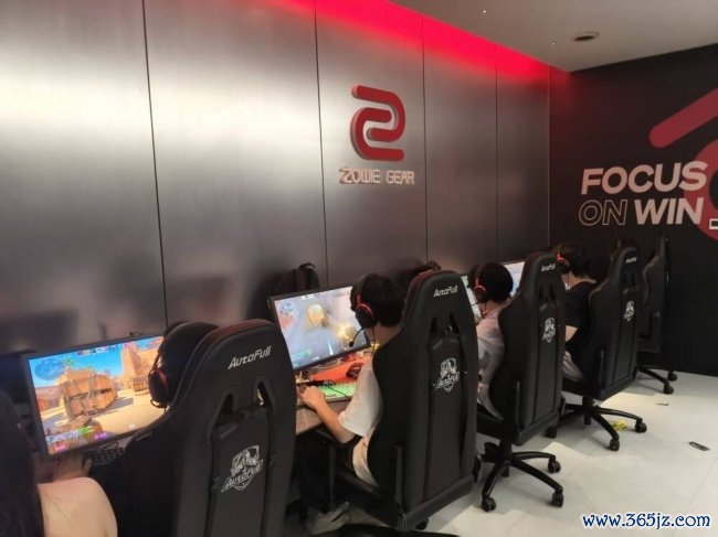在不毛和挑战中寻求毒害 | 卓威CS高校反抗赛战队专访